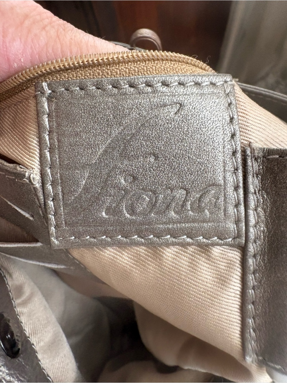 Fiona Metallic bronze Brown Leather Shoulder Bag - Picture 5 of 9
